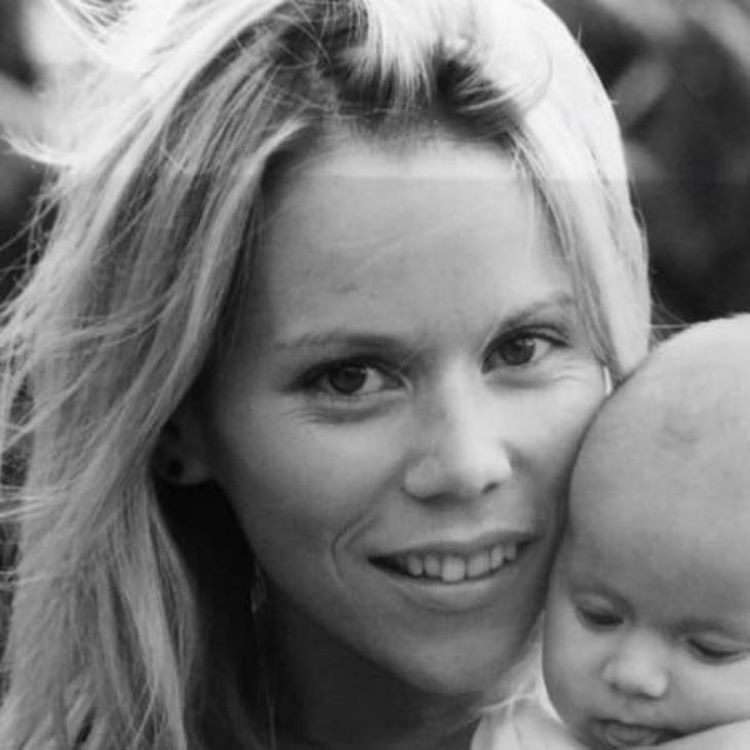 France’s most controversial first lady, Brigitte Macron! How she looked in her youth